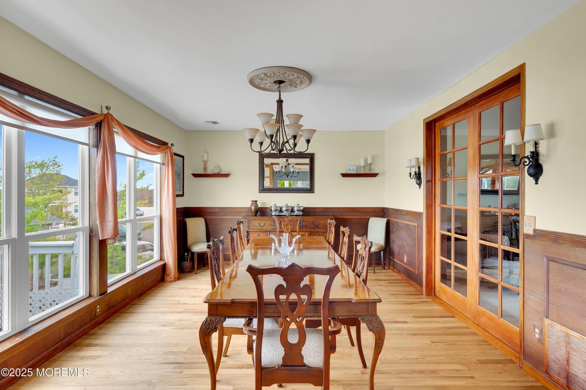 Chandelier, Dining room, Interior, Wood Texture Flooring