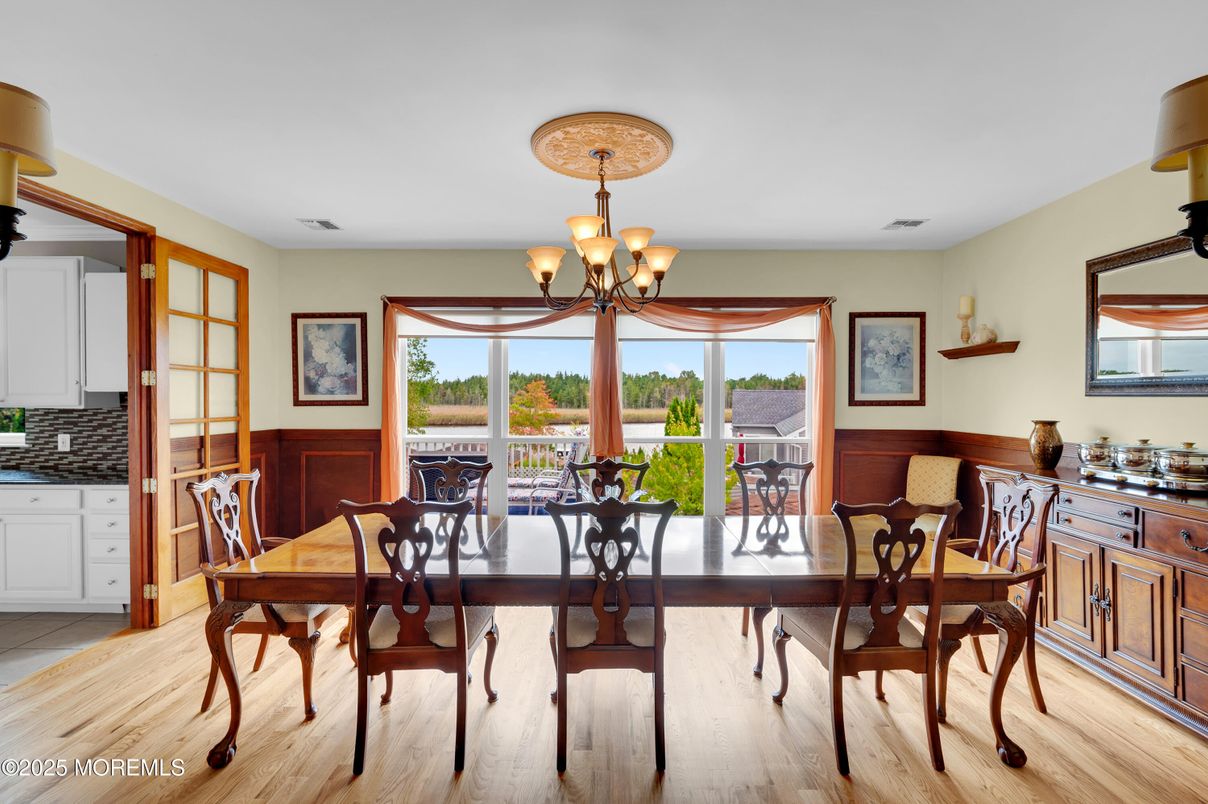 Chandelier, Dining room, Interior, Wood Texture Flooring