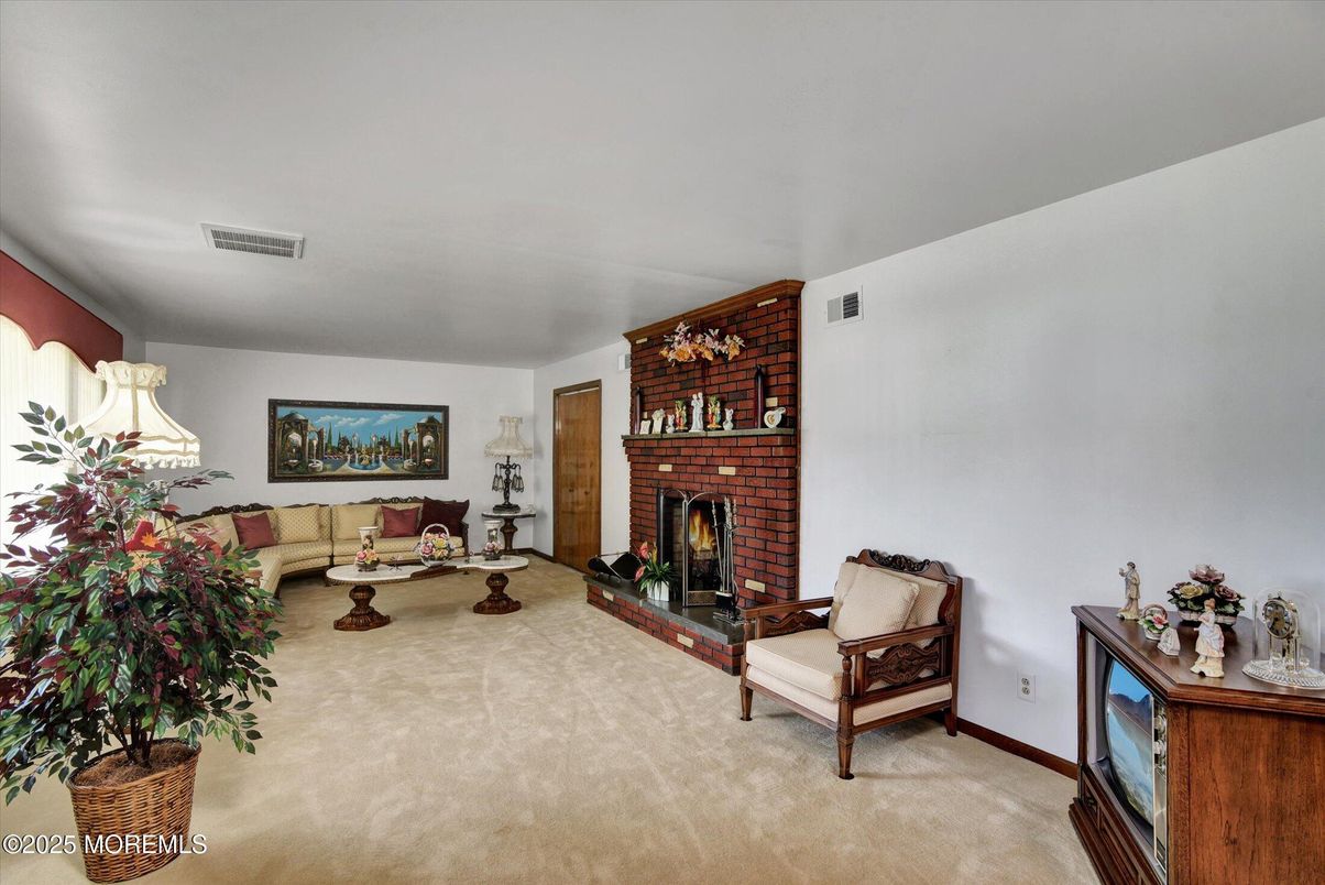 Fireplace, Interior, Living room