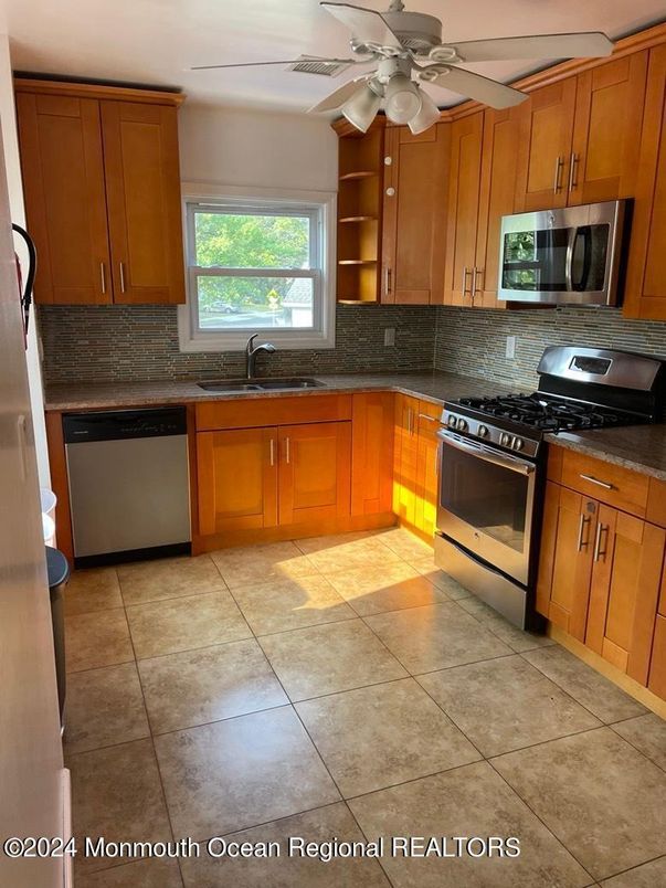 Interior, Kitchen, Stainless Steel Appliances