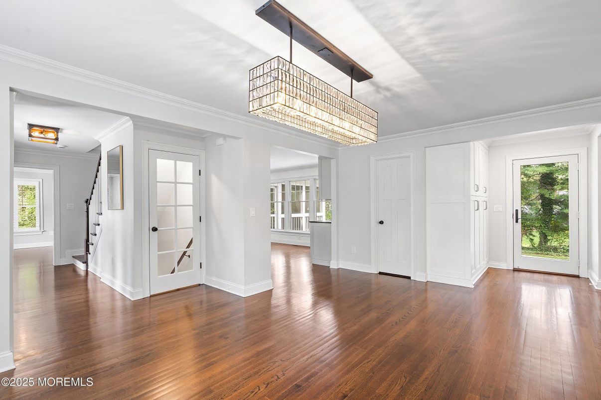 Chandelier, Empty room, Interior, Wood Texture Flooring