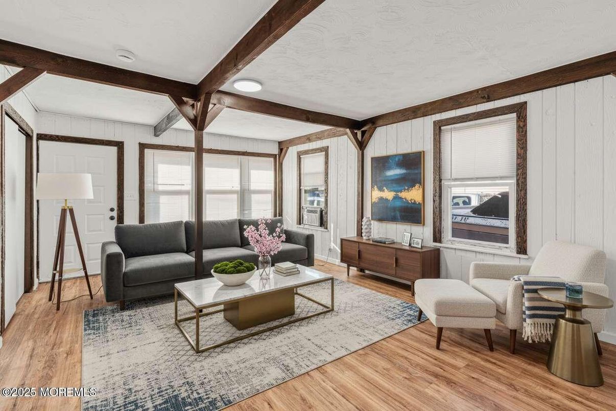 Interior, Living room, Recessed Lighting, Wooden Beams, Wood Texture Flooring
