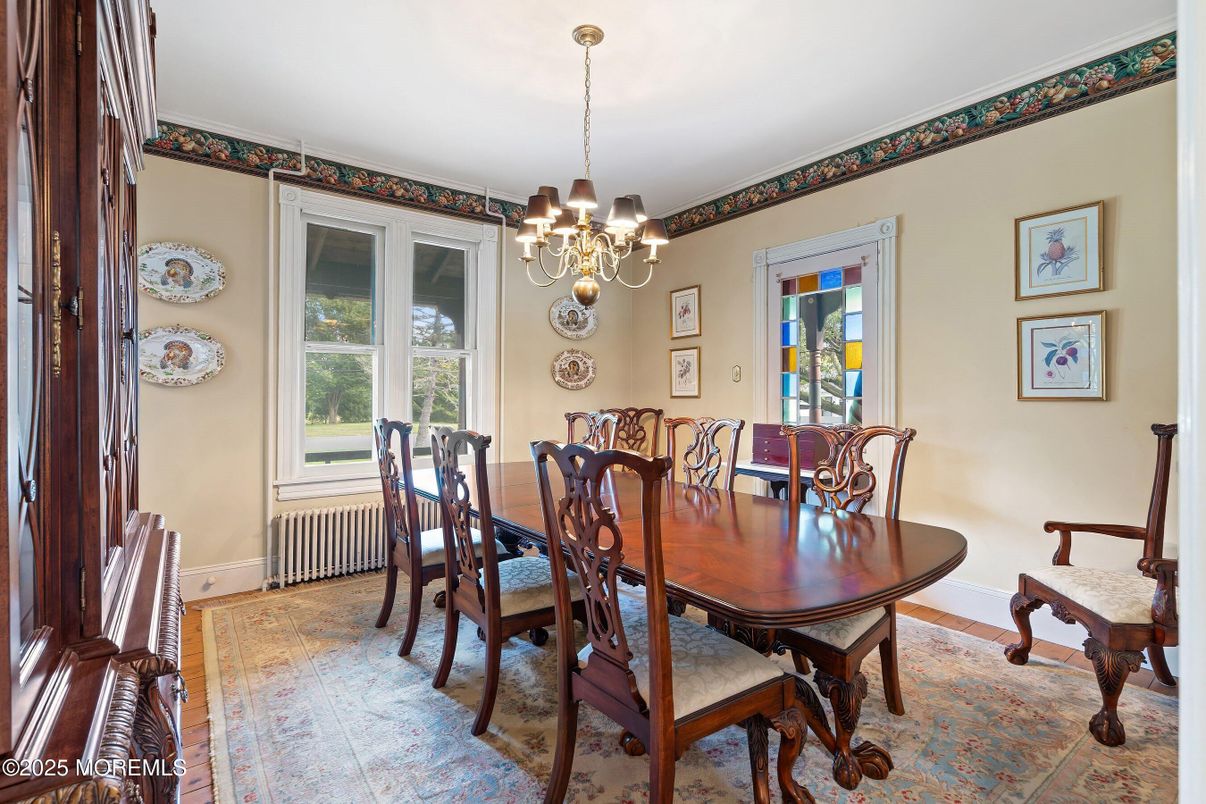 Chandelier, Dining room, Interior