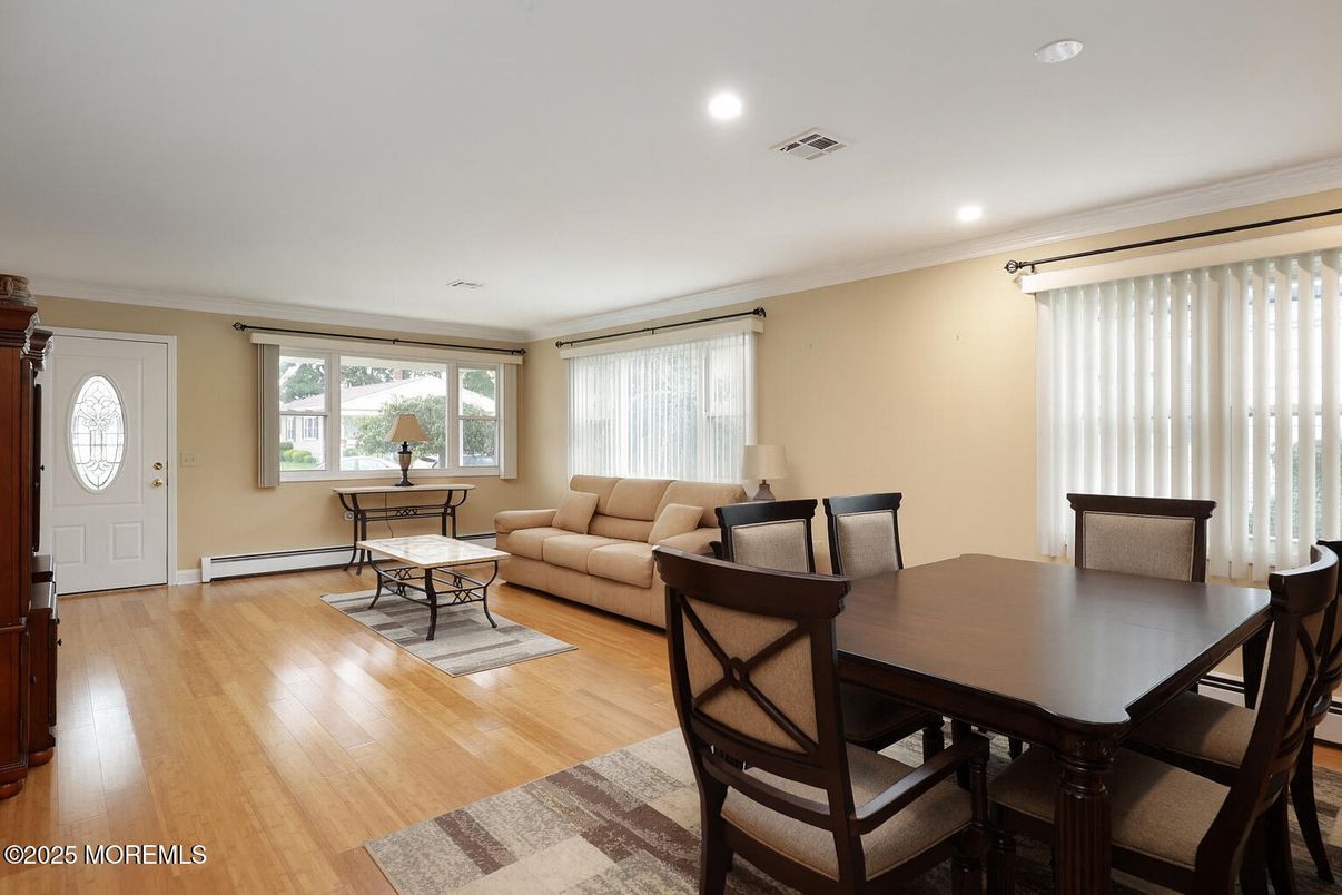 Dining room, Interior, Living room, Recessed Lighting, Wood Texture Flooring