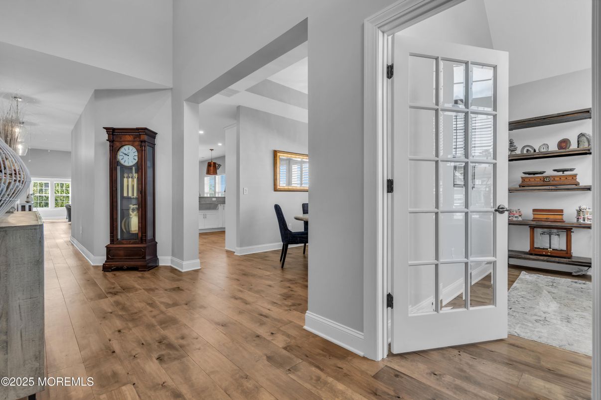 Chandelier, Interior, Pendant Lights, Recessed Lighting, Wood Texture Flooring