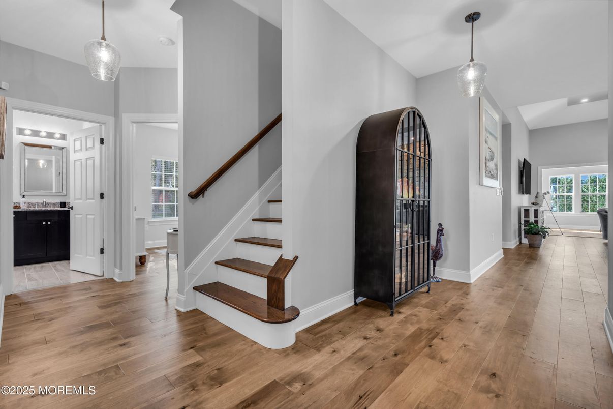 Interior, Pendant Lights, Recessed Lighting, Wood Texture Flooring