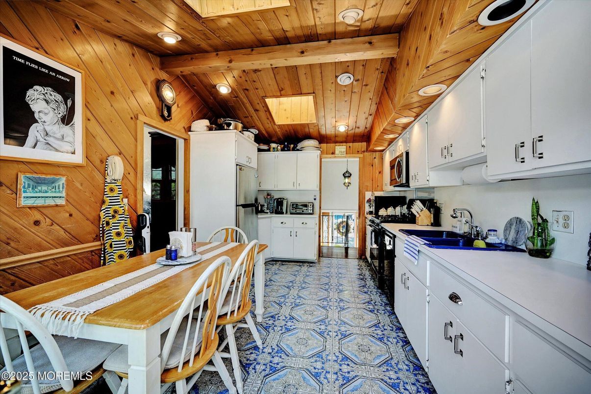 Interior, Kitchen, Recessed Lighting, Wooden Beams, Wooden Ceilings, Wooden Walls