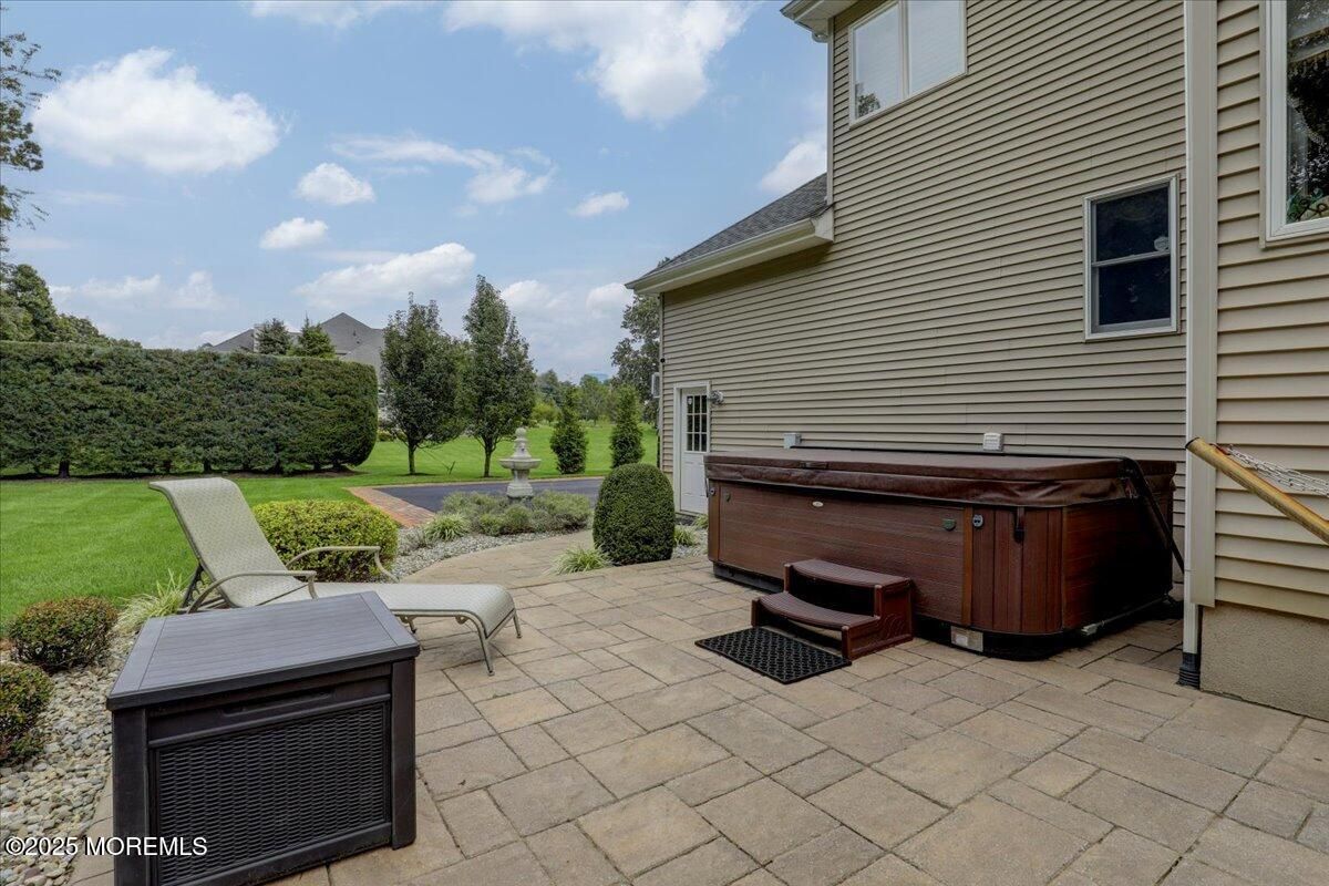 Exterior, Hot Tub