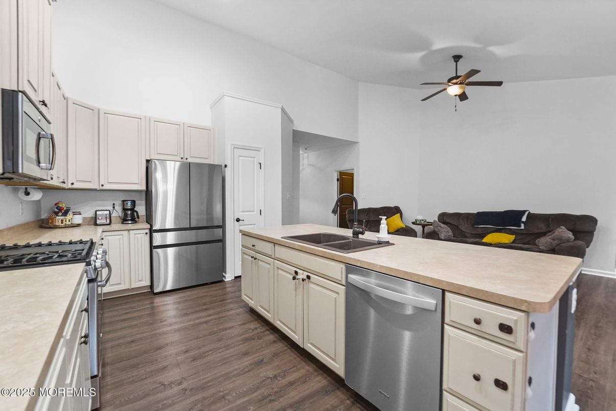 Interior, Kitchen, Stainless Steel Appliances, Wood Texture Flooring