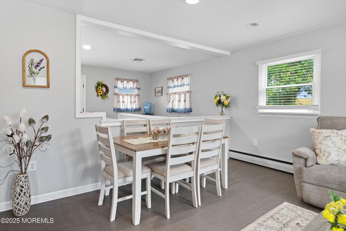 Dining room, Interior, Recessed Lighting