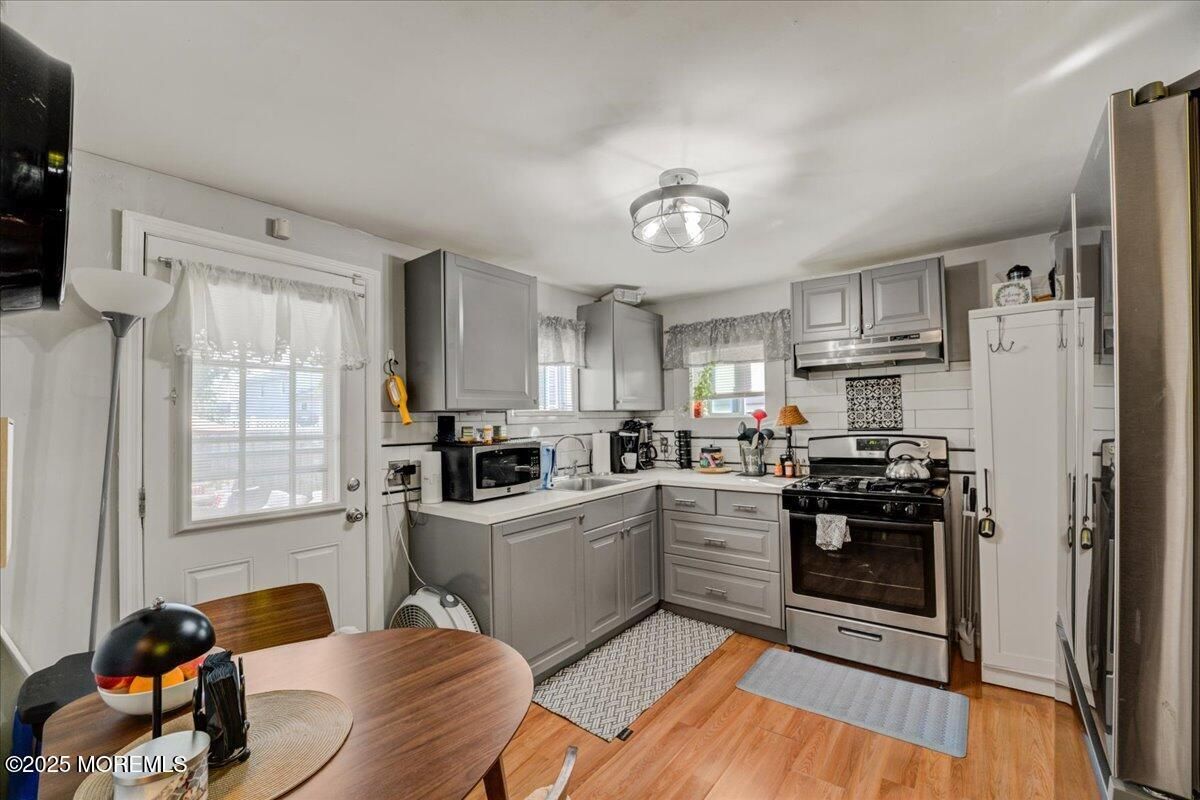 Interior, Kitchen, Stainless Steel Appliances, Wood Texture Flooring