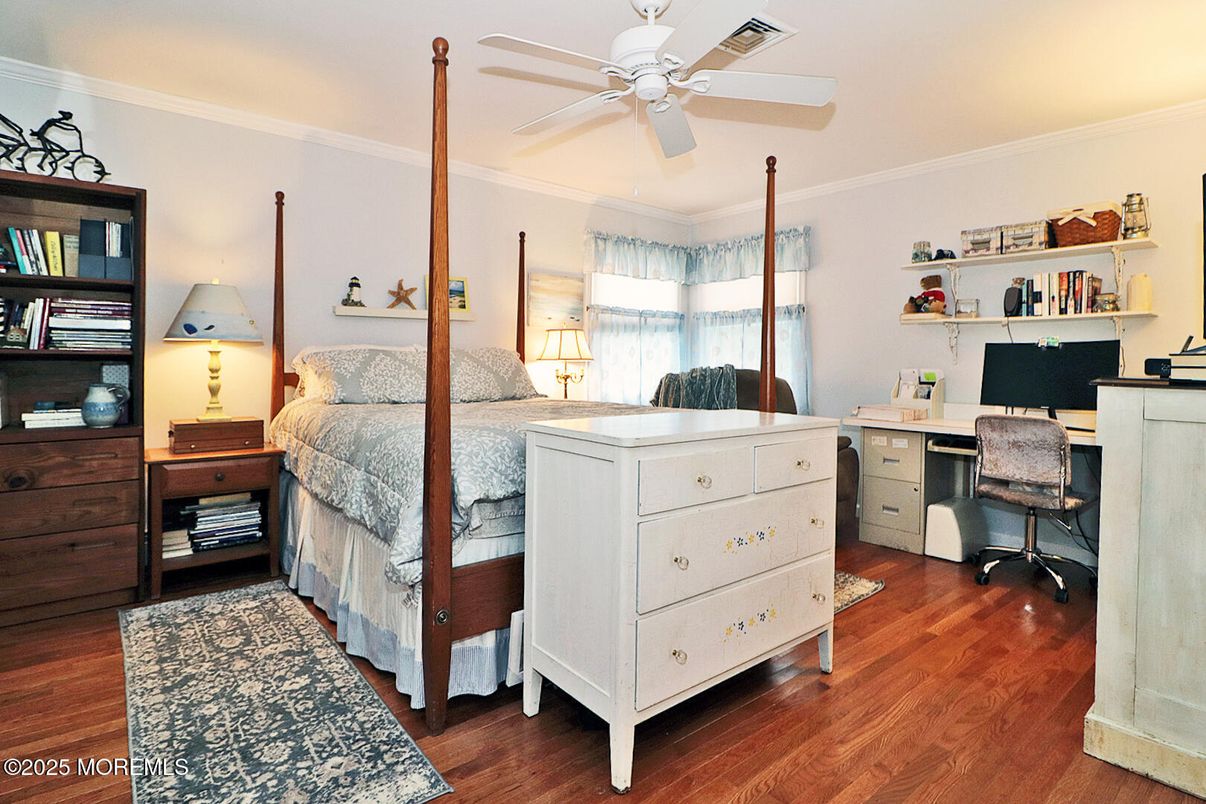 Bedroom, Home Office, Interior, Wood Texture Flooring