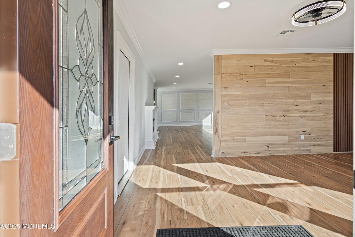 Interior, Recessed Lighting, Wood Texture Flooring, Wooden Walls