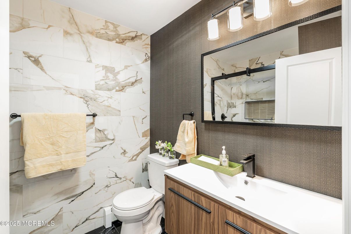 Bathroom, Interior, Marble Walls