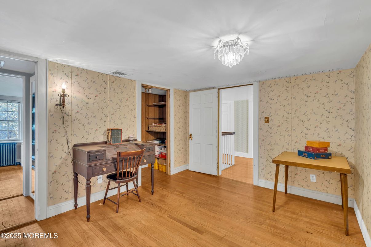 Chandelier, Interior, Wood Texture Flooring