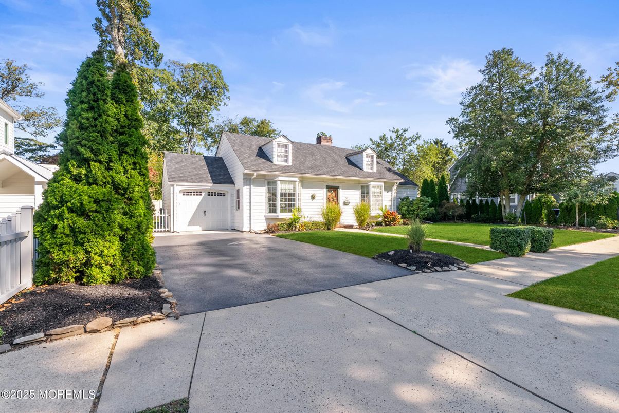 Attached, Backyard, Exterior, Facade, Cape Cod