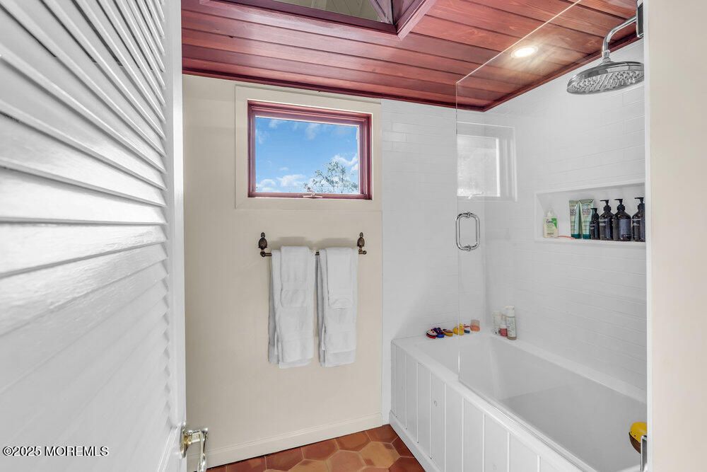 Bathroom, Interior, Recessed Lighting, Wooden Ceilings