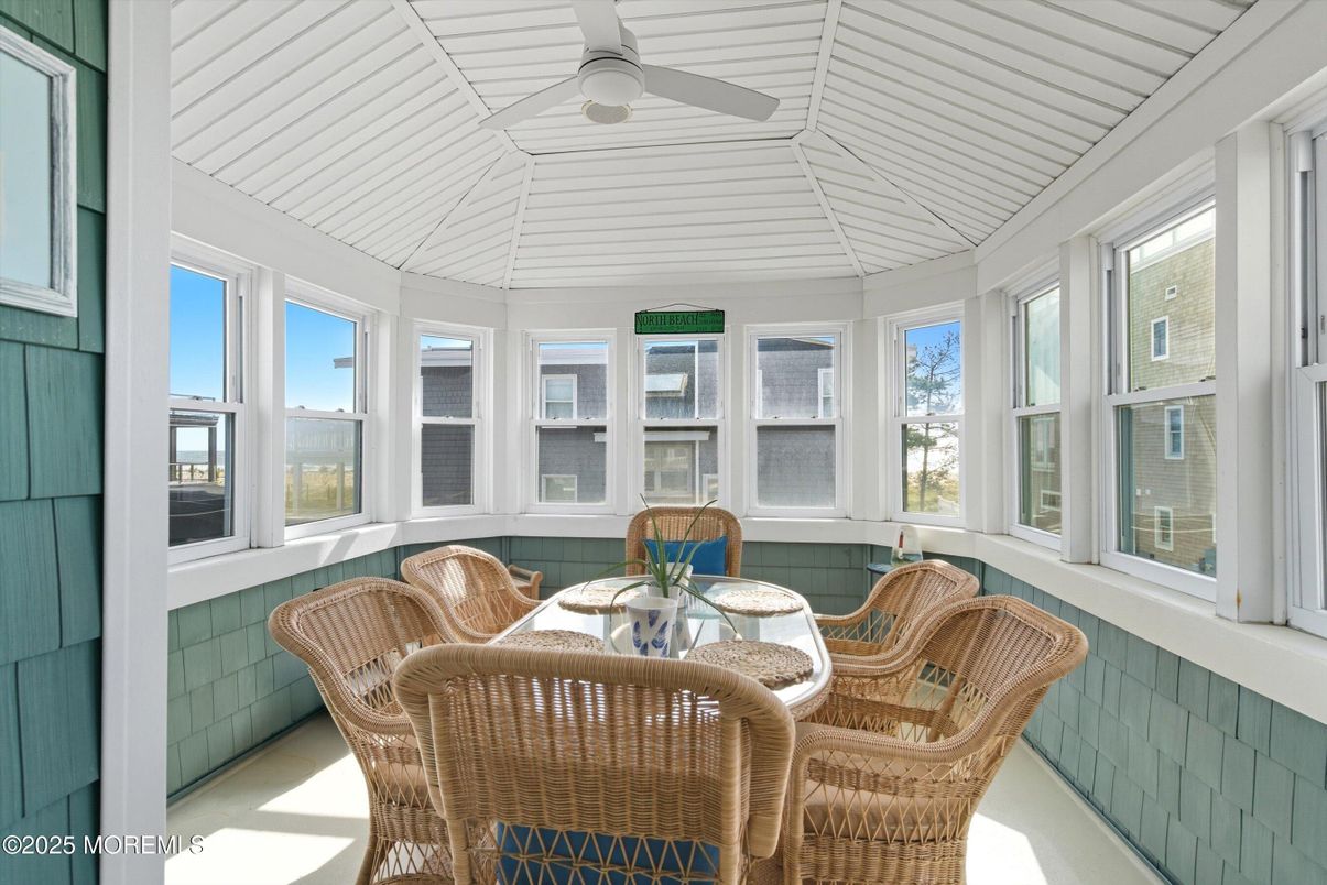 Dining room, Interior, Sun Room