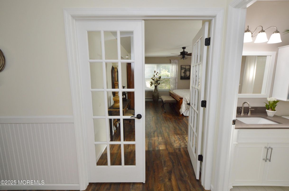 Bathroom, Interior, Wood Texture Flooring