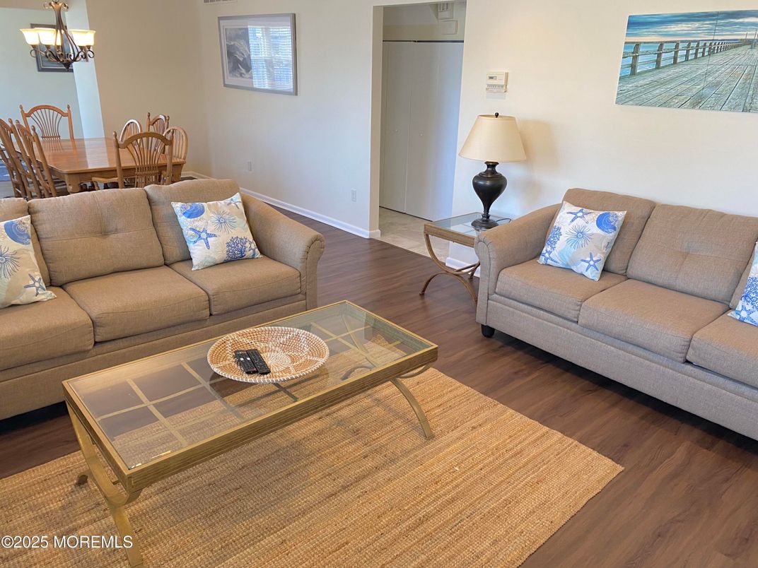 Chandelier, Dining room, Interior, Living room, Wood Texture Flooring