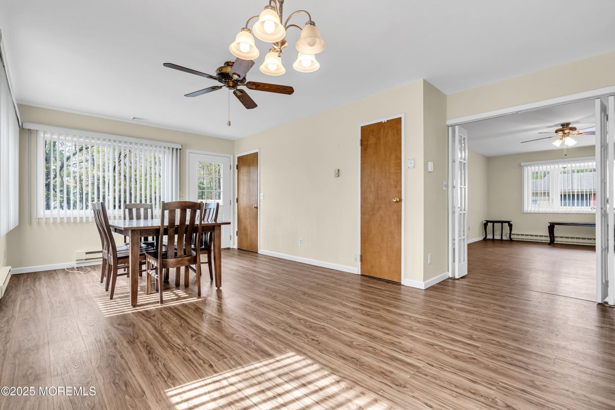 Dining room, Interior, Wood Texture Flooring