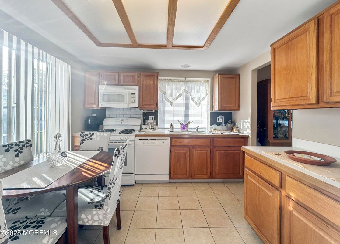 Dining room, Interior, Kitchen