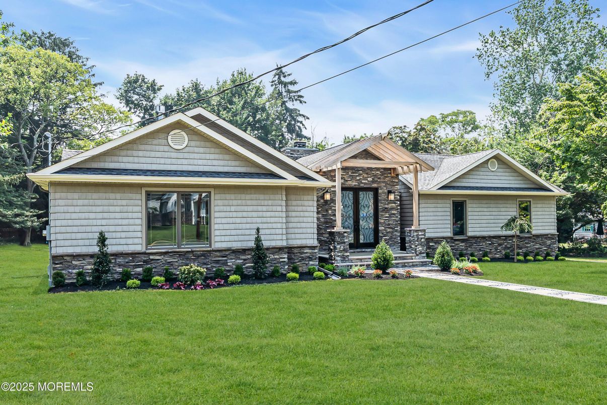 Backyard, Exterior, Facade, American Craftsman