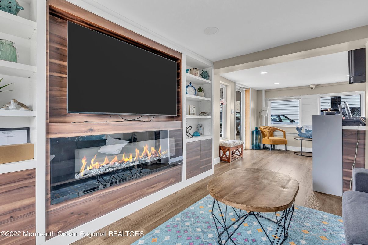 Fireplace, Interior, Living room, Recessed Lighting, Wood Texture Flooring