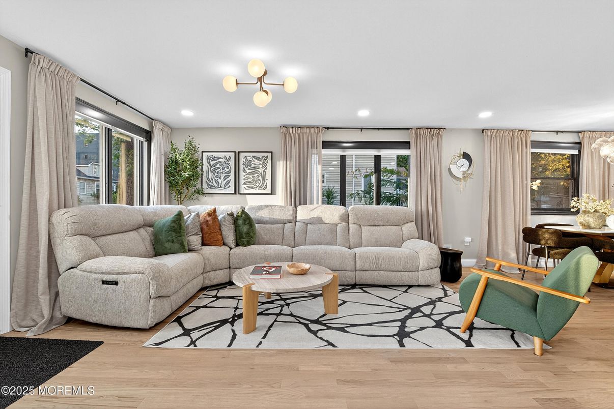 Interior, Living room, Recessed Lighting, Wood Texture Flooring