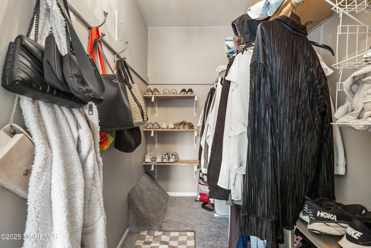 Interior, Walk-in Closets
