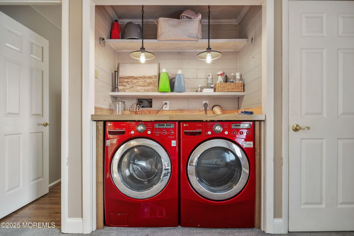Interior, Pendant Lights, Utility Closets, Washer, Wood Texture Flooring