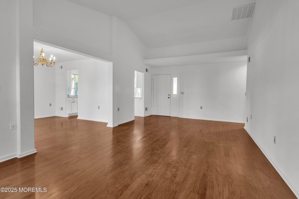 Chandelier, Empty room, Interior, Wood Texture Flooring