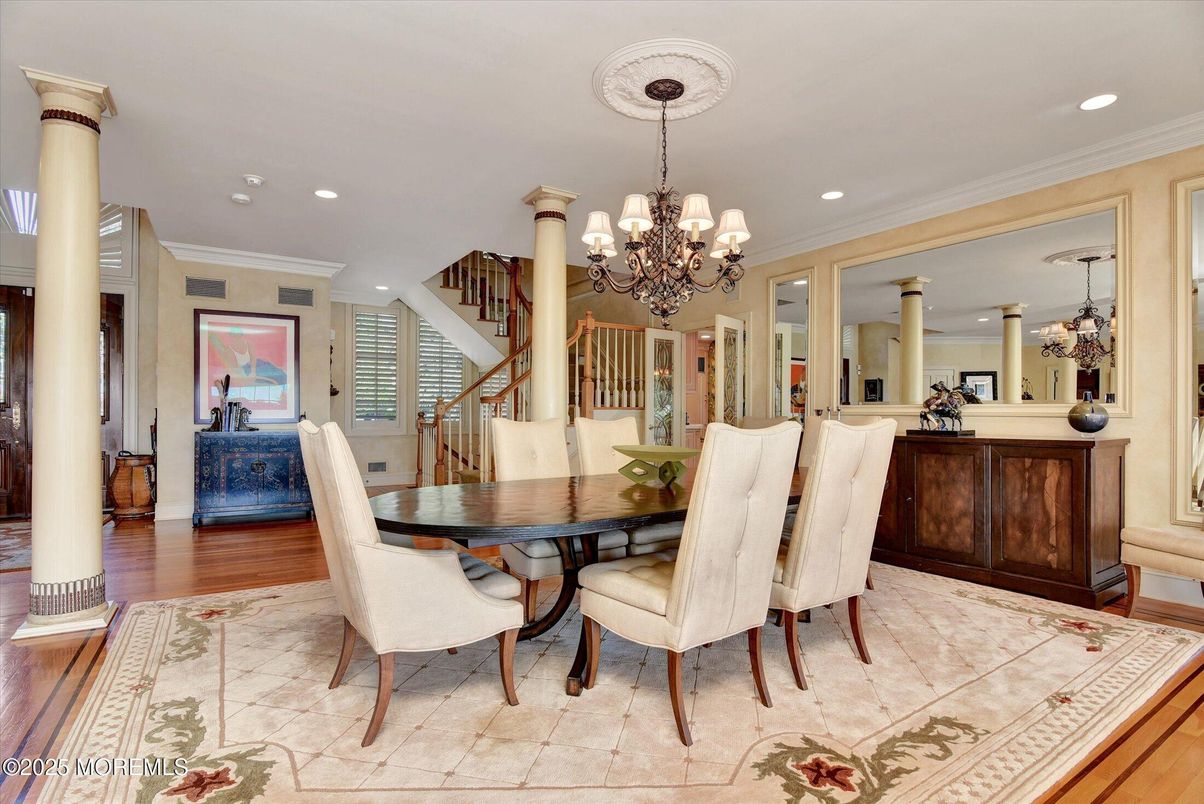 Chandelier, Dining room, Interior, Recessed Lighting, Wood Texture Flooring