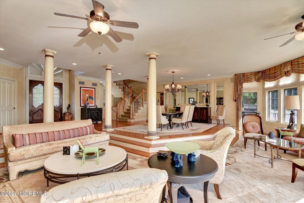 Chandelier, Dining room, Interior, Living room, Recessed Lighting