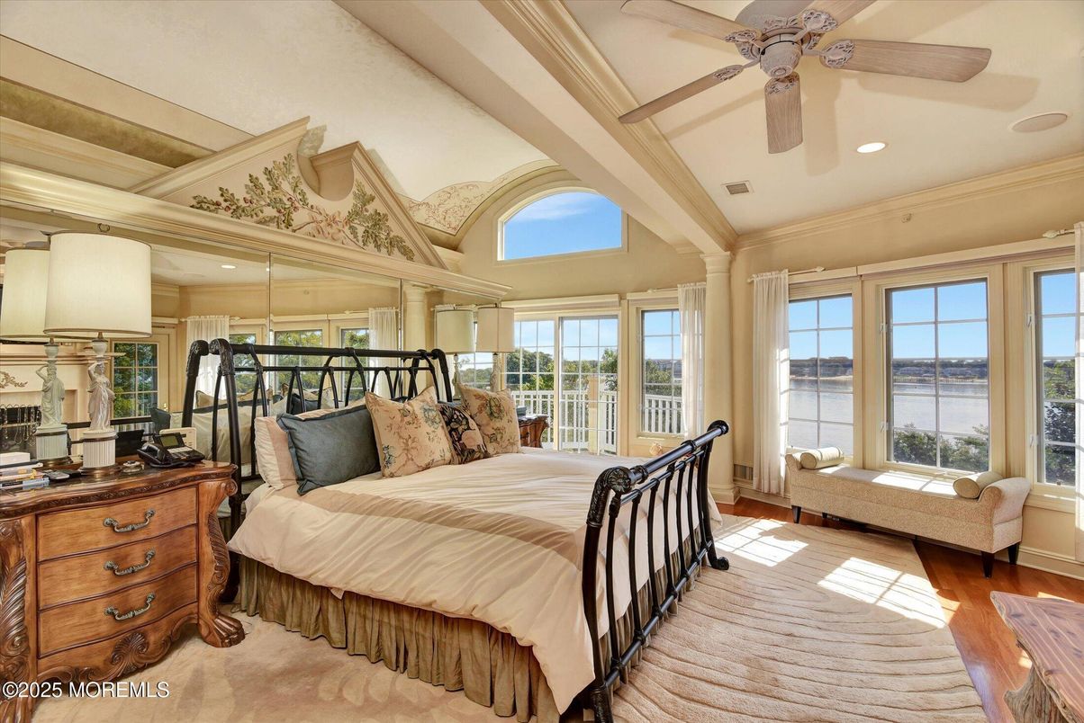 Bedroom, Interior, Recessed Lighting, Water, Wood Texture Flooring