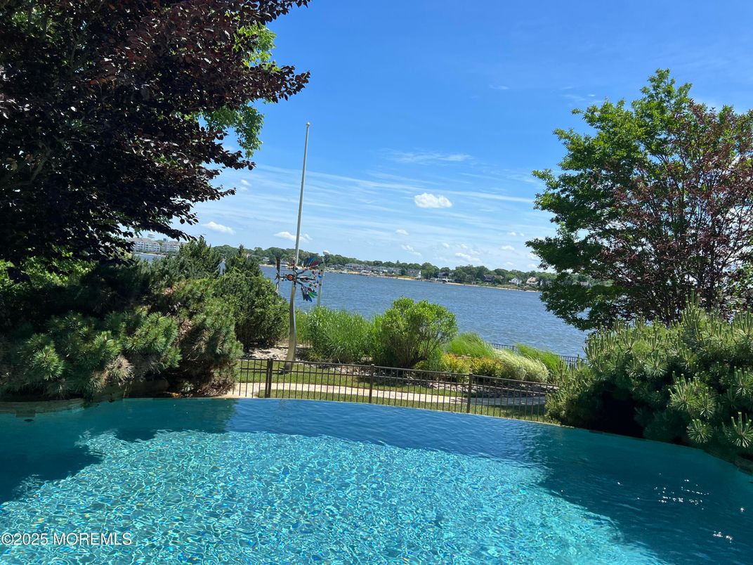 Exterior, Pool, Water