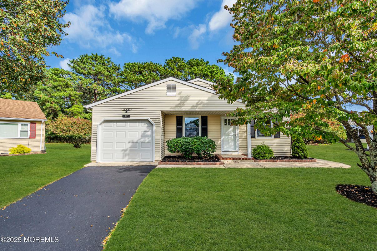 Backyard, Detached Garage, Exterior