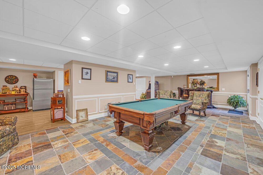 Billiard Table, Game Room, Interior, Recessed Lighting