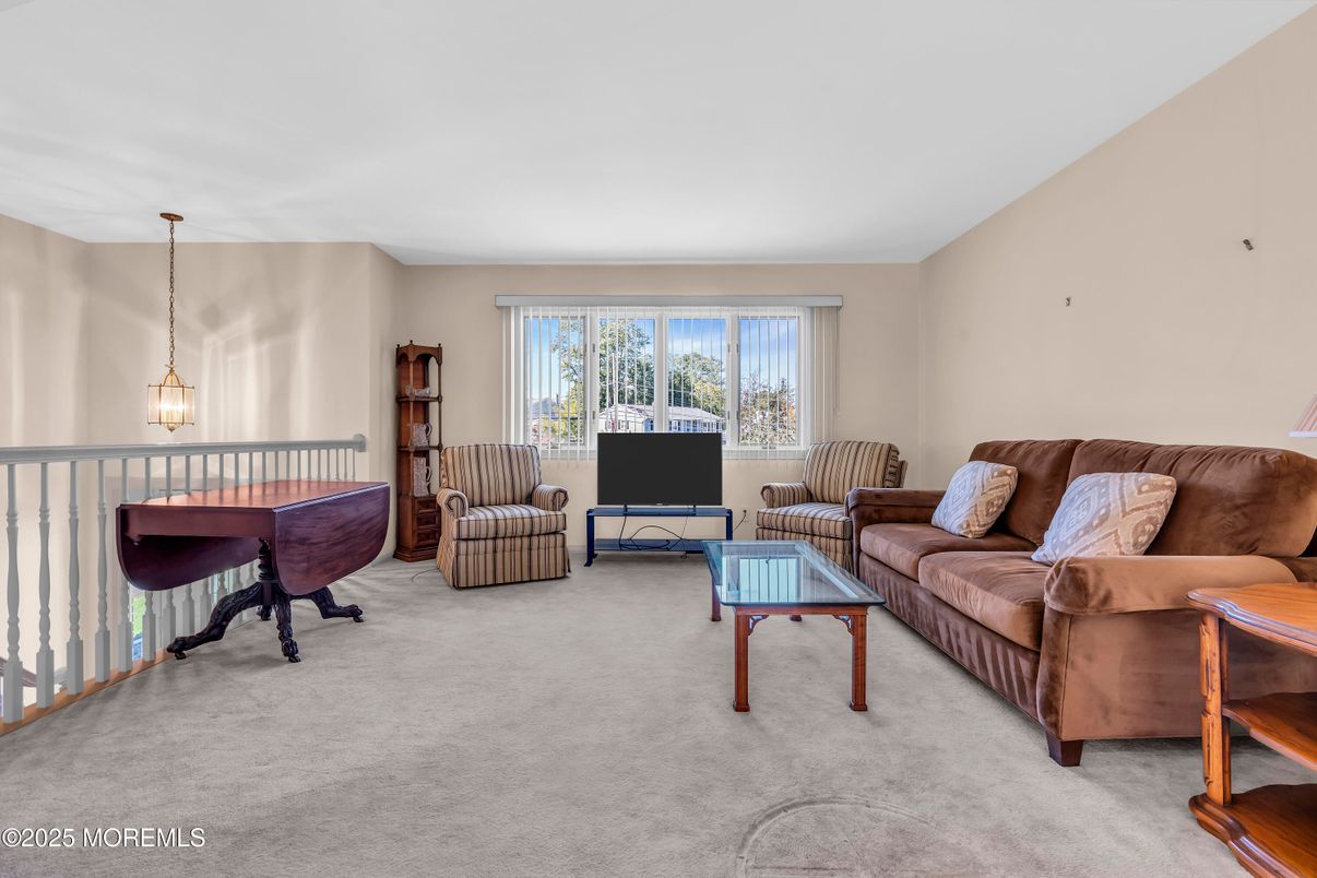 Interior, Living room, Pendant Lights