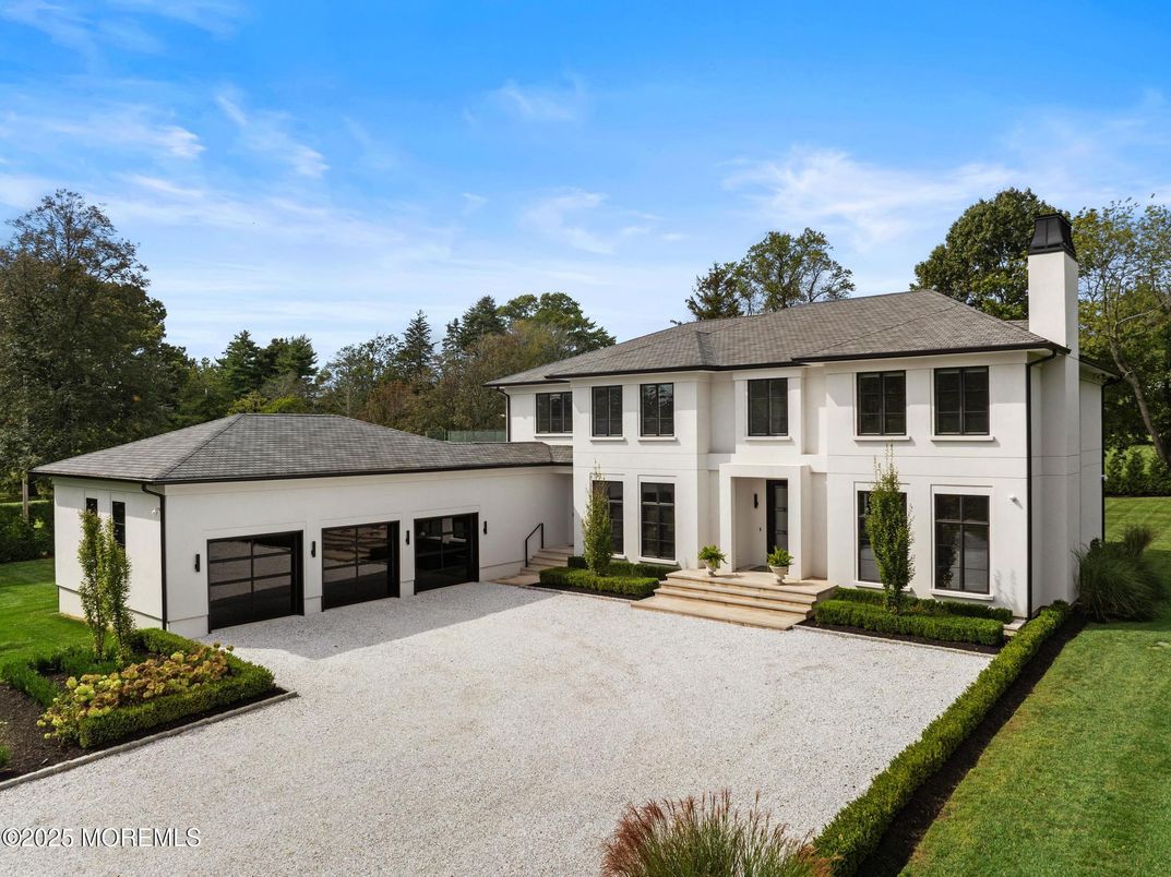 Attached, Backyard, Exterior, Facade, Georgian