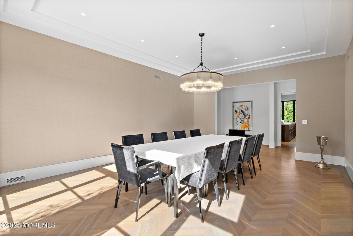 Chandelier, Dining room, Interior, Pendant Lights, Recessed Lighting, Wood Texture Flooring