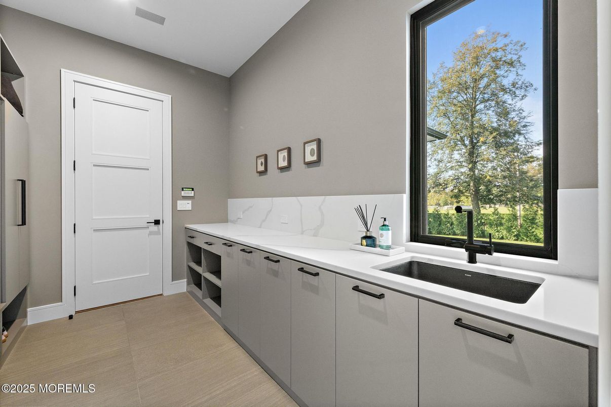 Interior, Kitchen, Marble Walls, Recessed Lighting