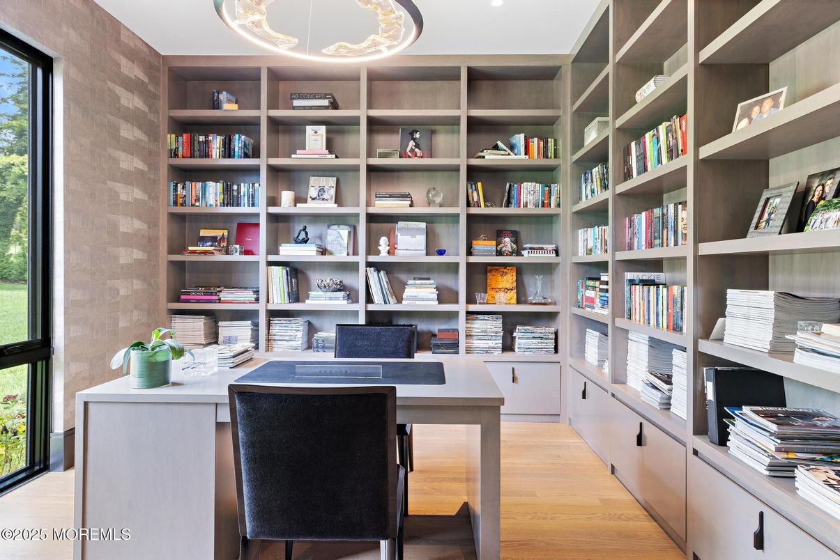 Home Office, Interior, Recessed Lighting, Wood Texture Flooring