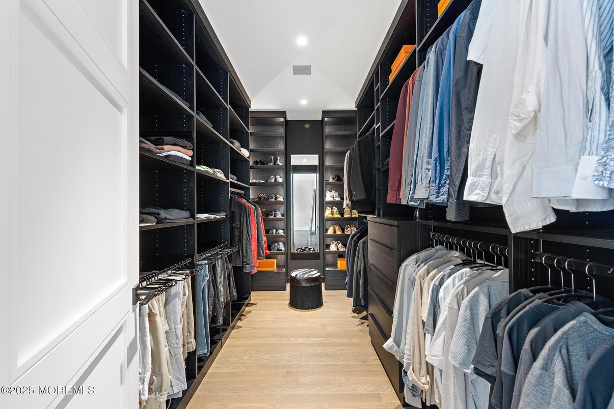 Interior, Recessed Lighting, Walk-in Closets, Wood Texture Flooring