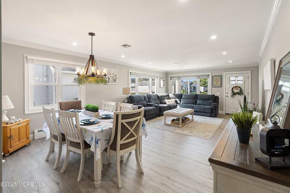 Dining room, Interior, Living room, Pendant Lights, Recessed Lighting, Wood Texture Flooring