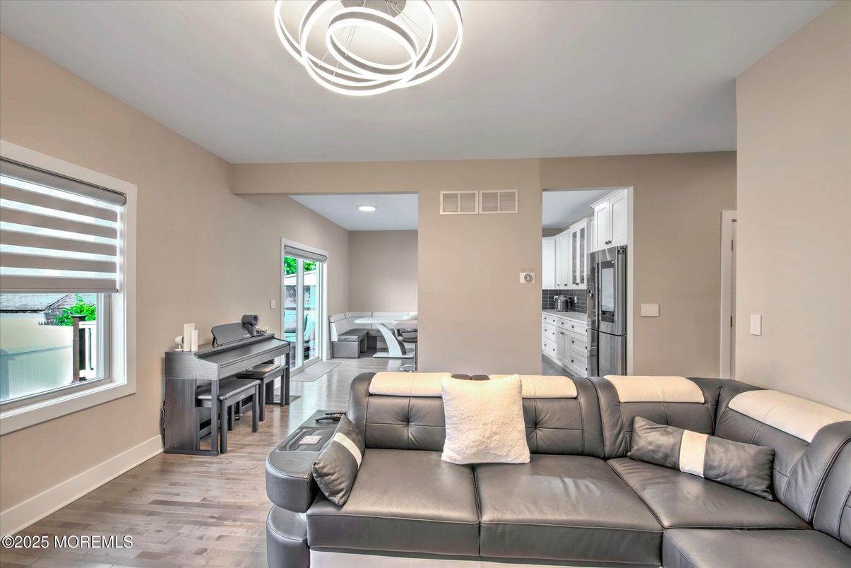 Interior, Kitchen, Living room, Piano, Recessed Lighting, Wood Texture Flooring