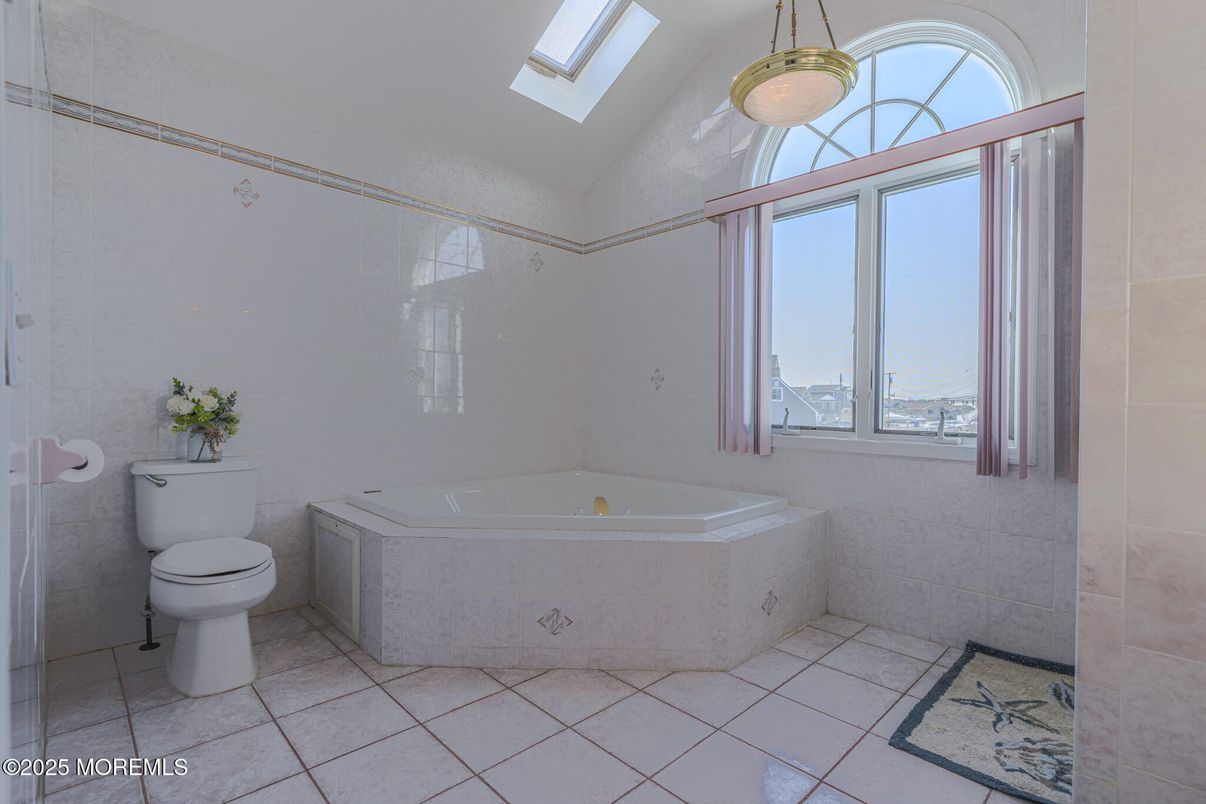 Bathroom, Interior, Pendant Lights