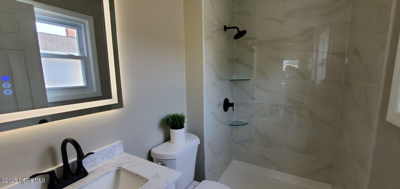 Bathroom, Interior, Marble Walls
