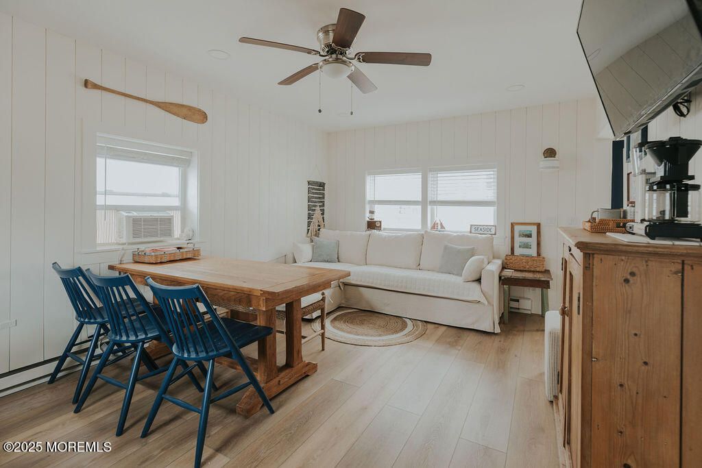 Dining room, Interior, Living room, Wood Texture Flooring