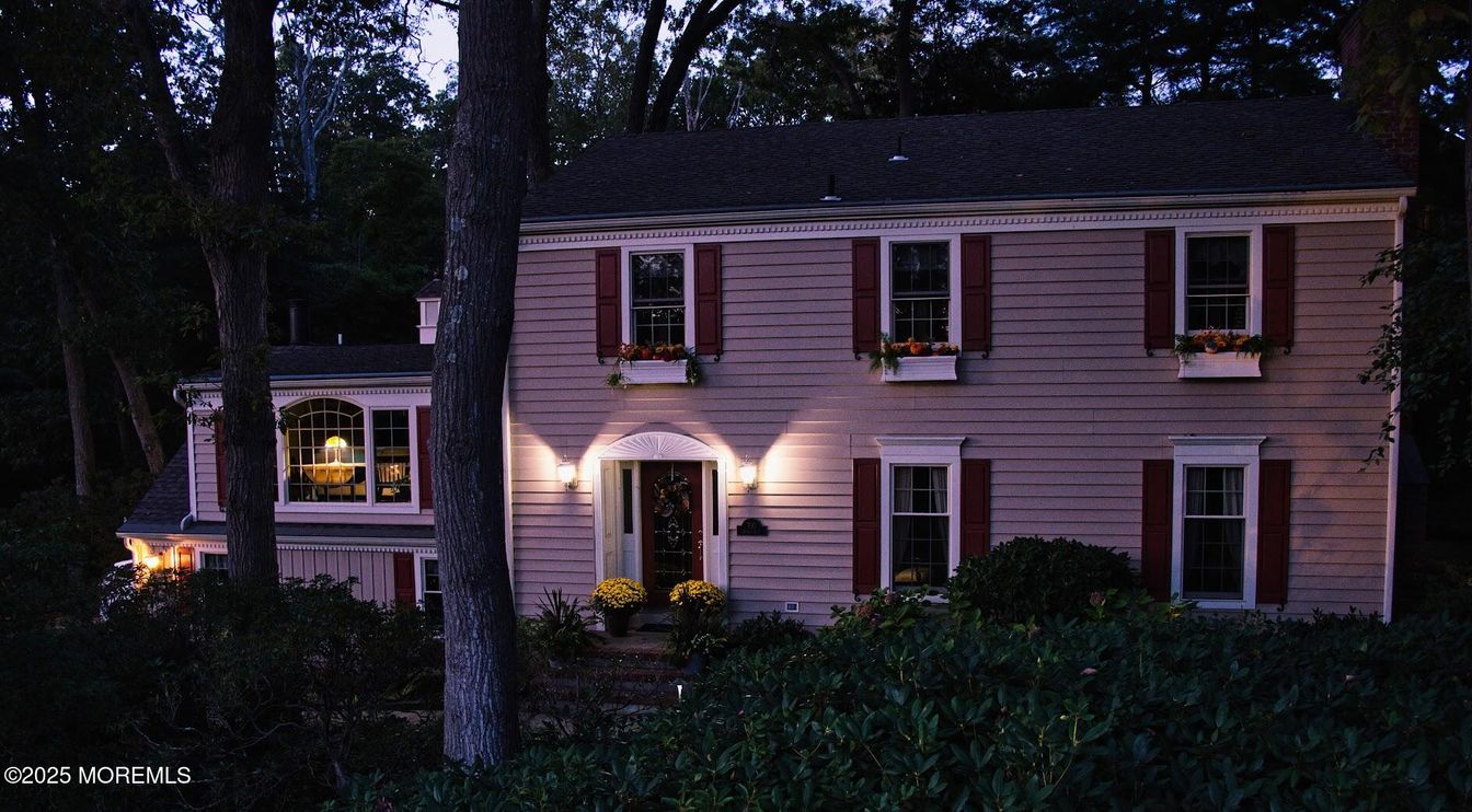 Exterior, Facade, Georgian